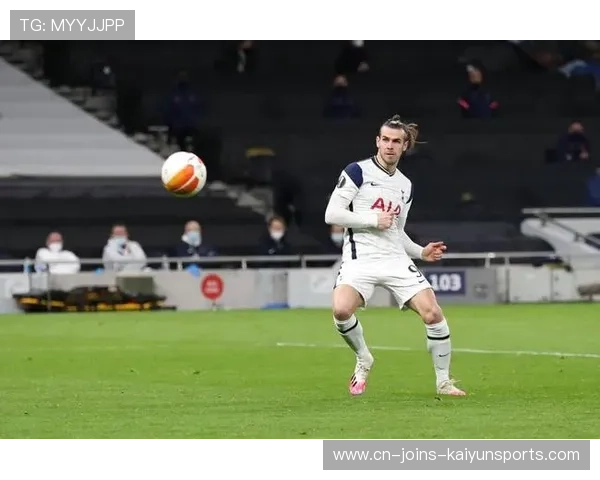 孙兴慜中路接应推射，热刺前场配合展现默契：品牌故事与战术灵感并行