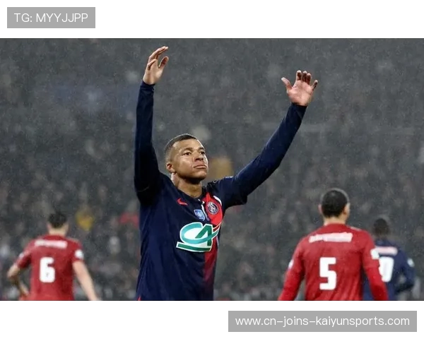 巴黎快速短传配合为姆巴佩创造射门点