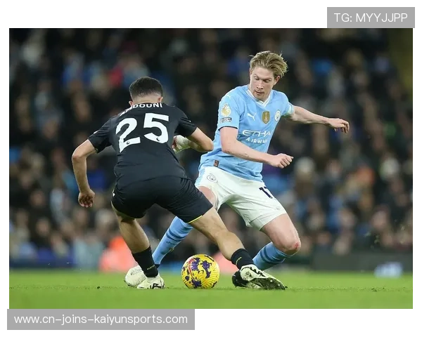 德布劳内远射中框弹入，曼城制造关键记忆点